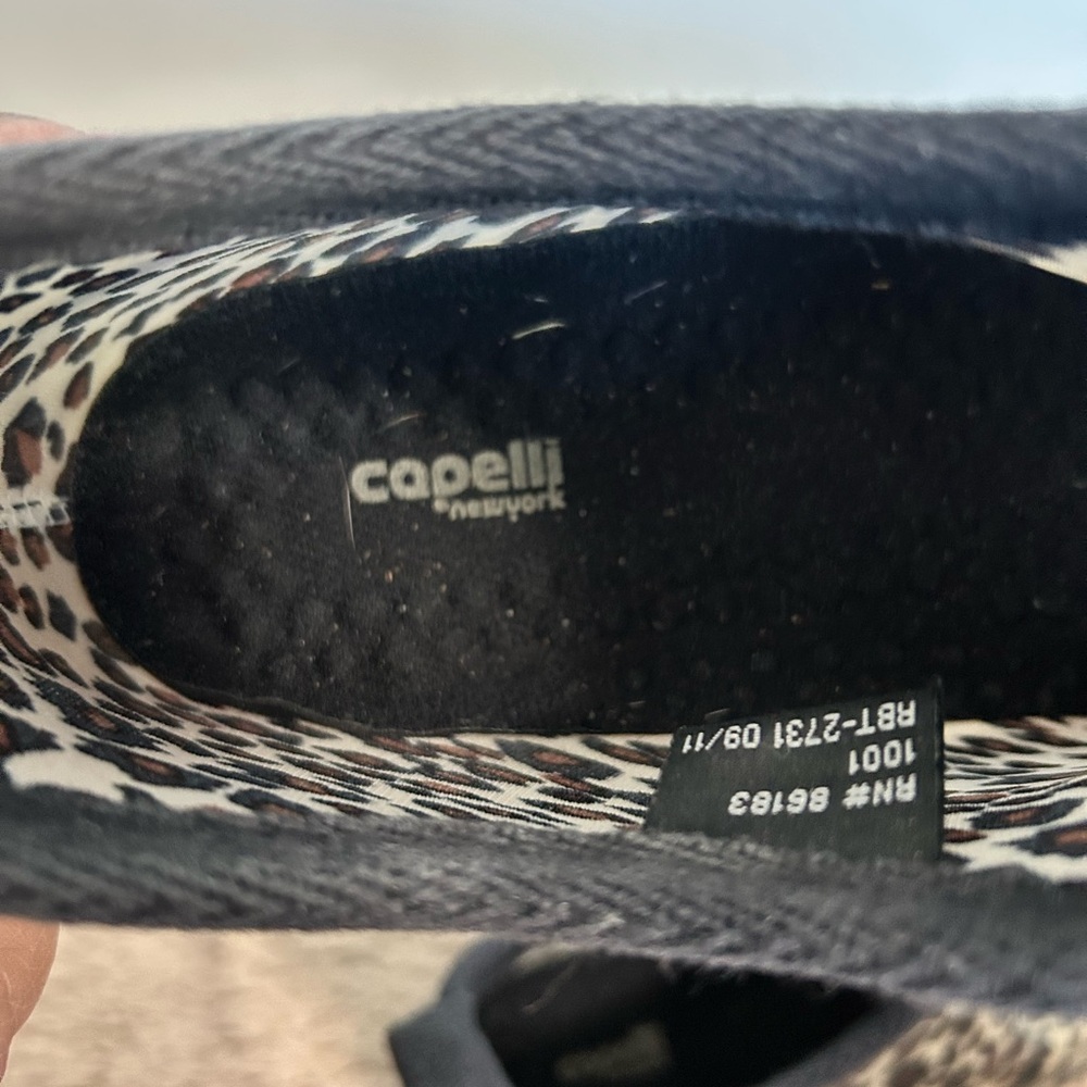 CAPELLI OF NEW YORK Leopard Print Rain Boots - Picture 9 of 10